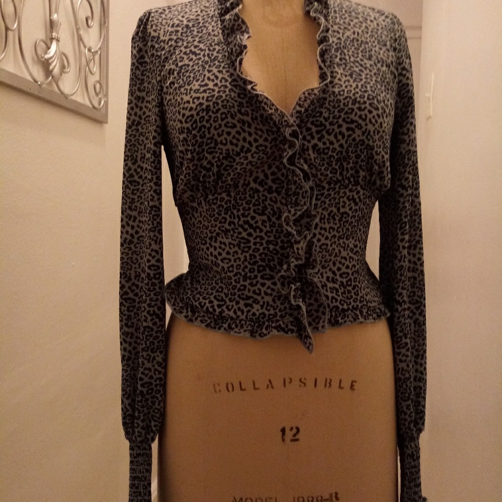 FREE PEOPLE BRAND blouse size S-P